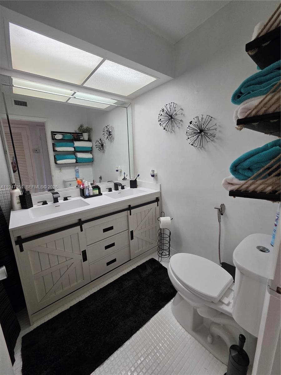 VILLAGE AT DADELAND CONDO · #D215 in Miami - Photo 22