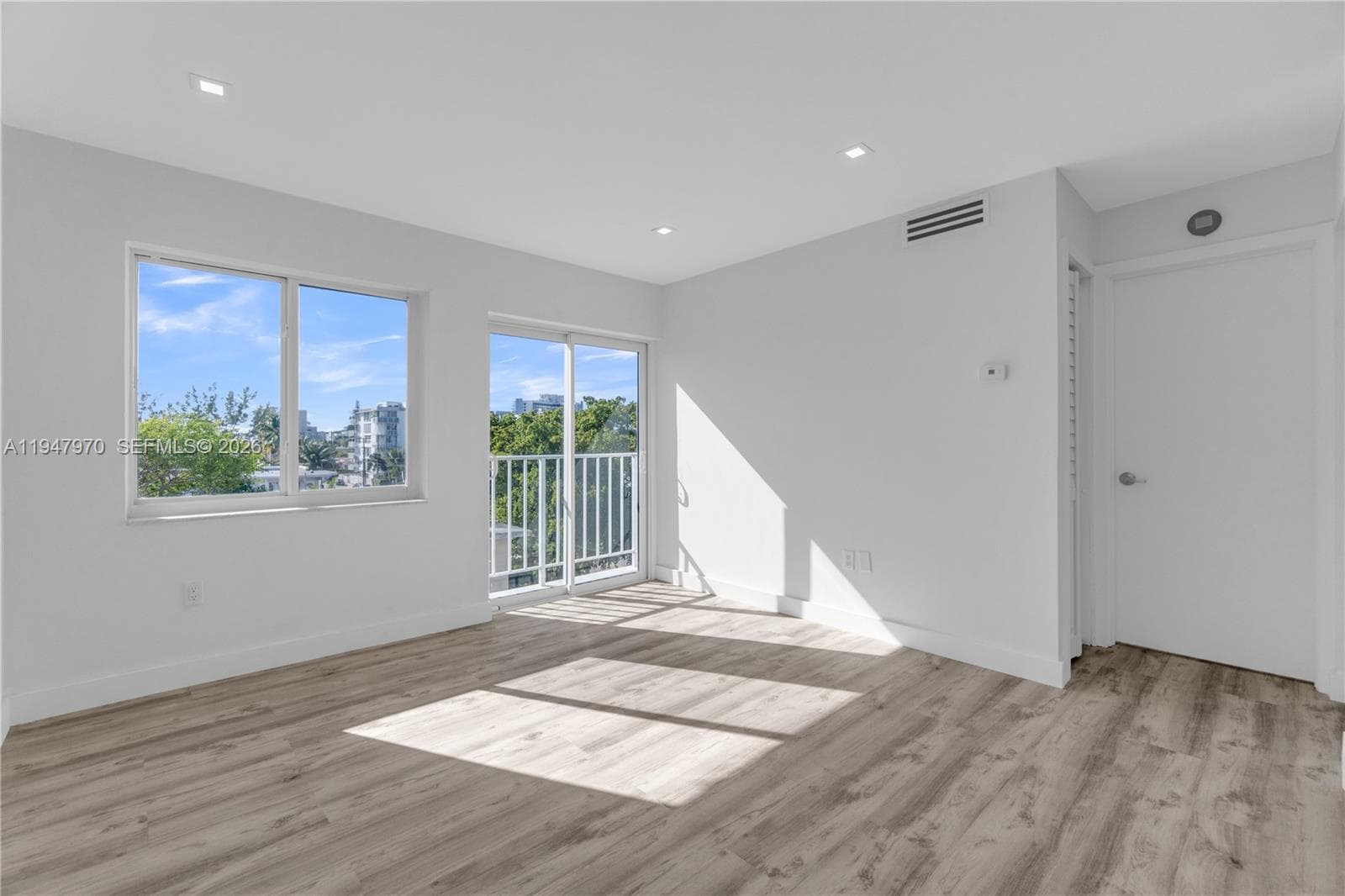 72 Carlyle Miami Beach Residences · #402 in Miami Beach - Photo 3