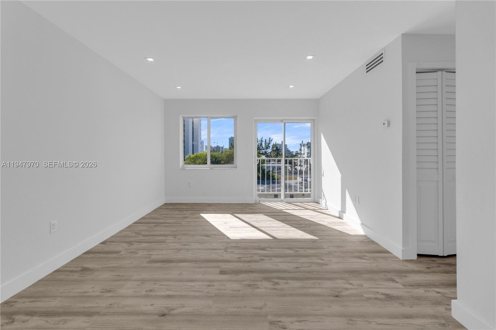 72 Carlyle Miami Beach Residences · #402 in Miami Beach - Photo 5