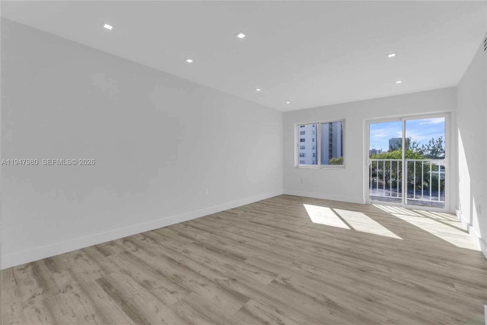 72 Carlyle Miami Beach Residences · #402 in Miami Beach - Photo 4