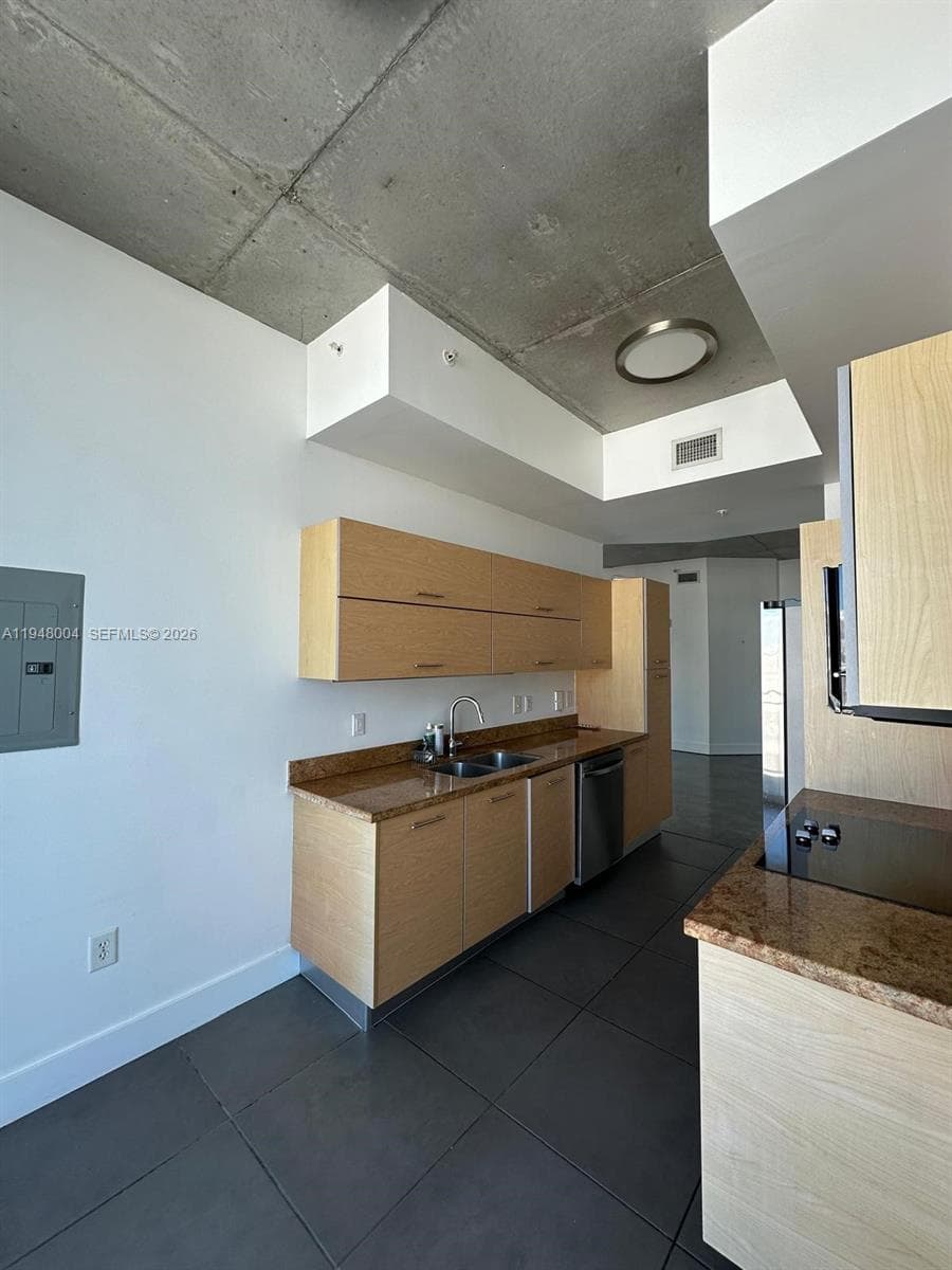 UPTOWN LOFTS CONDO · #1001 in Miami - Photo 15