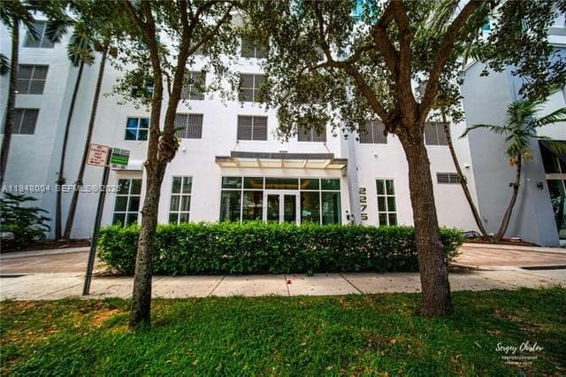 UPTOWN LOFTS CONDO · #1001 in Miami - Photo 4