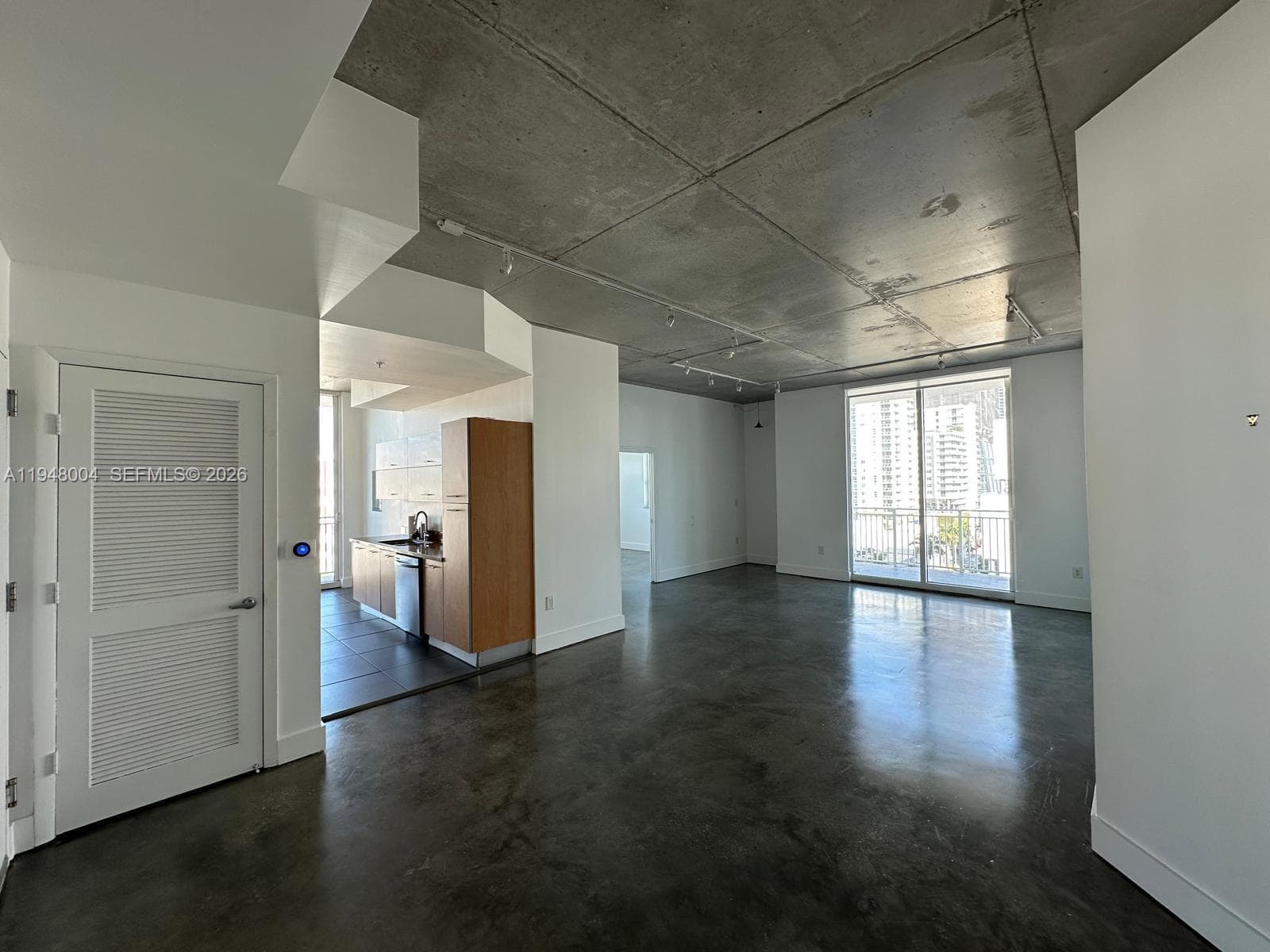 UPTOWN LOFTS CONDO · #1001 in Miami - Photo 8
