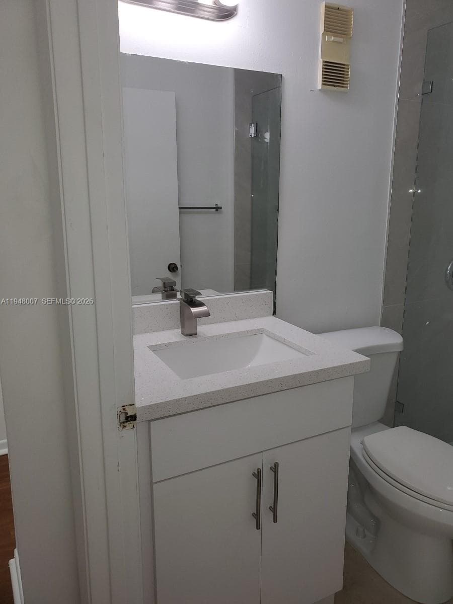 KENDALL LAKE TOWERS CONDO · #307 in Miami - Photo 11