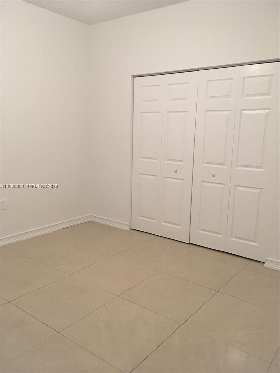 BLUE LAGOON CONDO · #602 in Miami - Photo 7