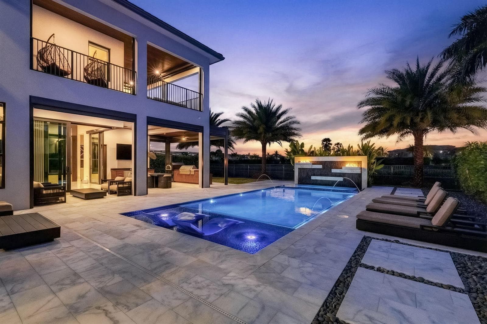 100-web-or-mls-8I8A1742#twilight