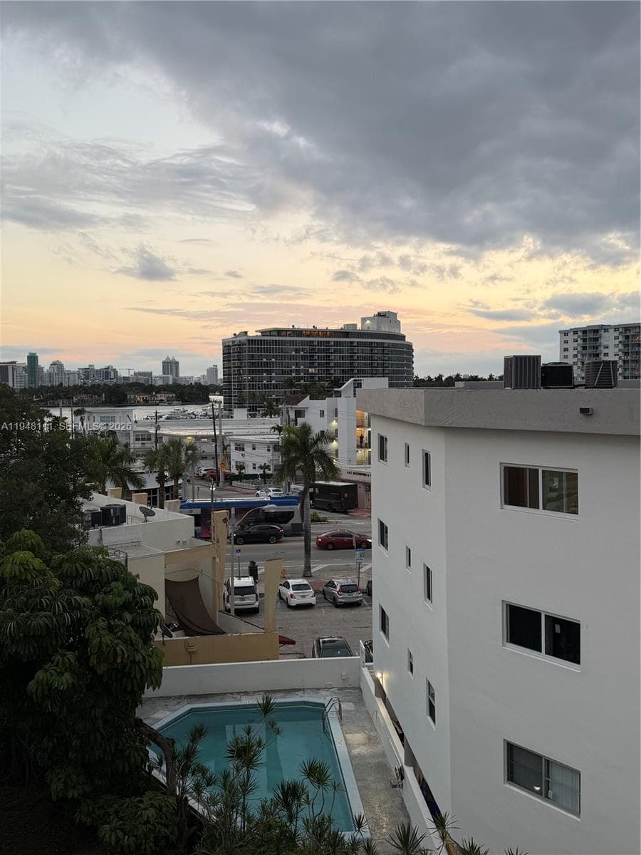 BONI VISTA 2 · #505 in Miami Beach - Photo 12