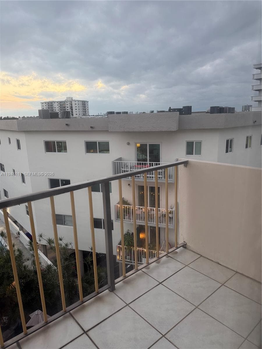 BONI VISTA 2 · #505 in Miami Beach - Photo 15