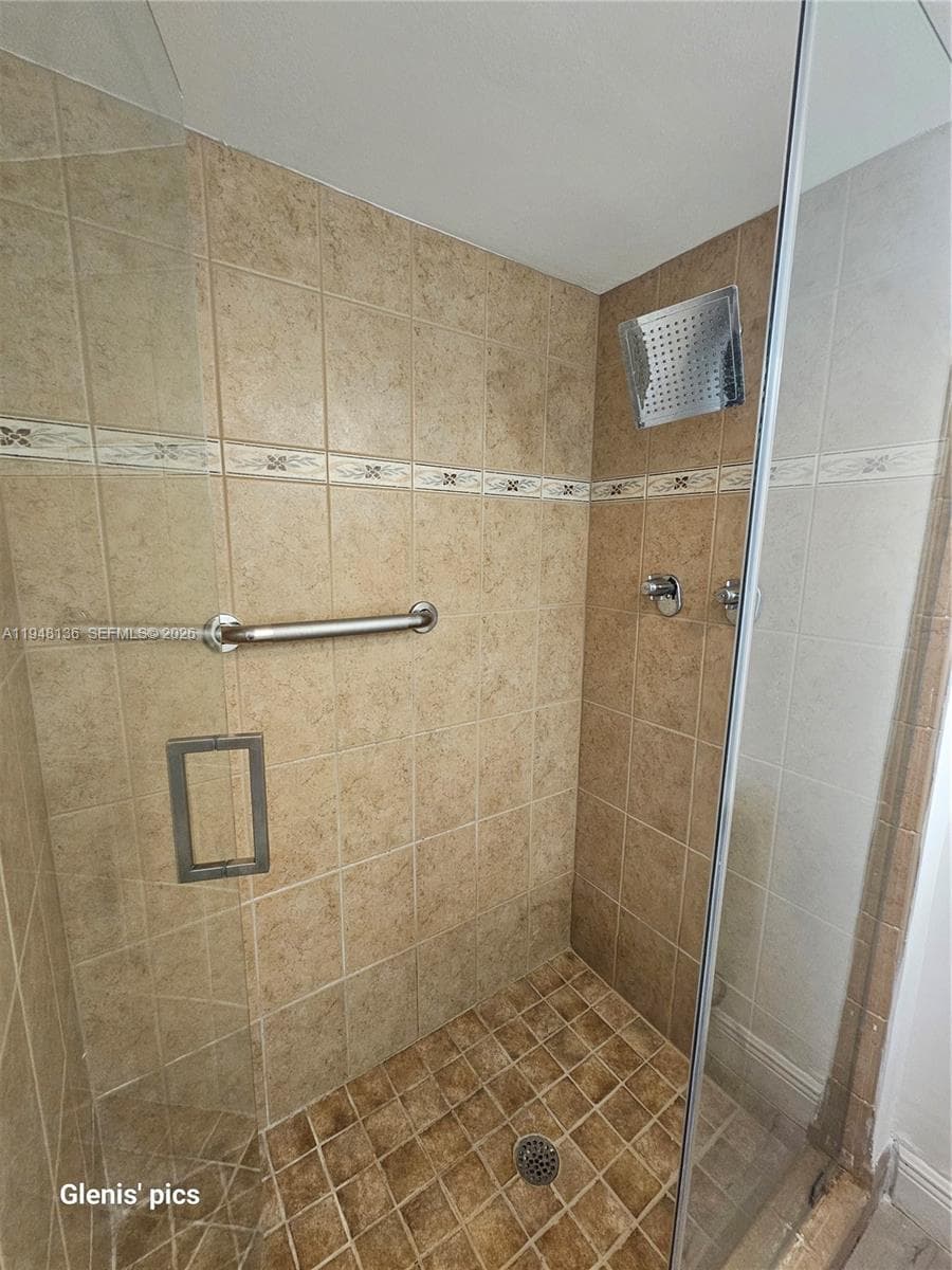 Biscaya · #301 in Aventura - Photo 8