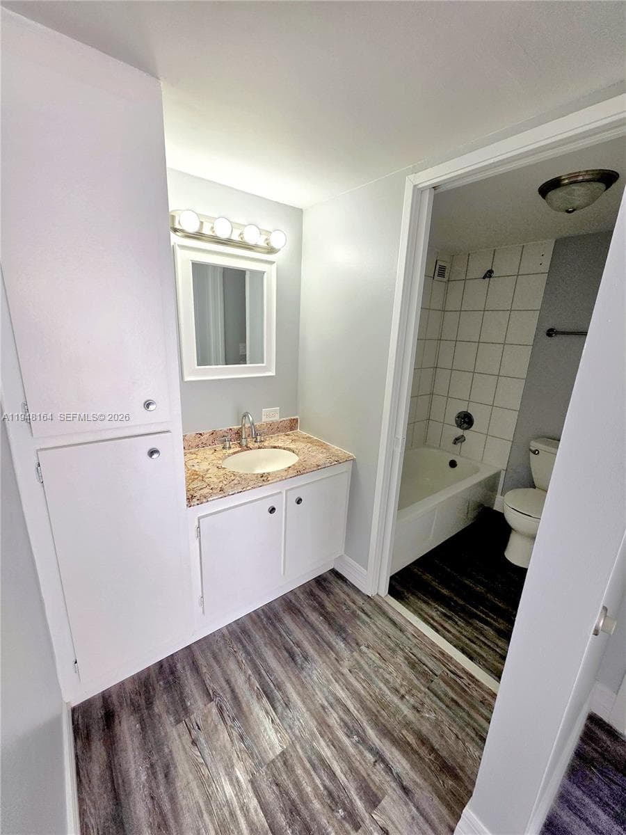 PLAZA OF AMERICAS CONDO P · #324 in Sunny Isles Beach - Photo 17