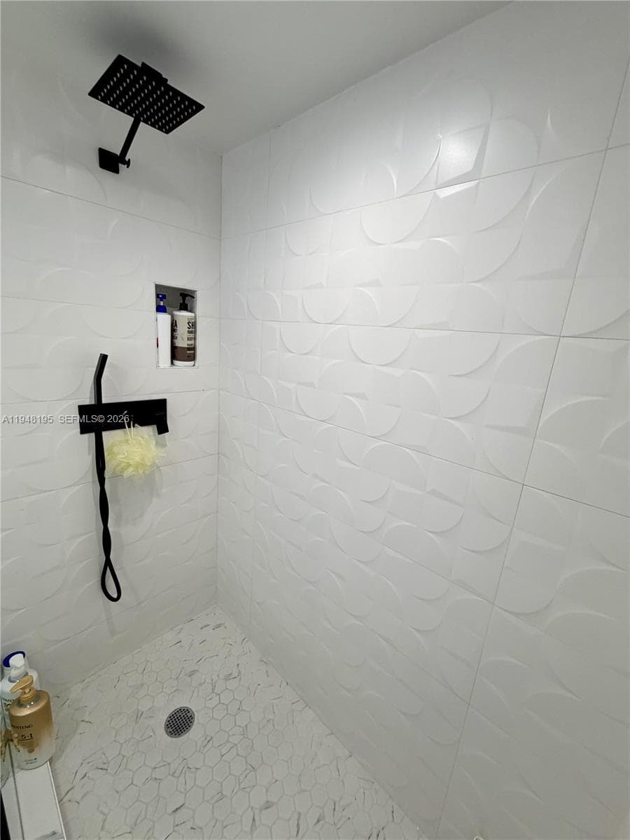 MALAGA TOWERS CONDO · #5A in Hallandale Beach - Photo 12