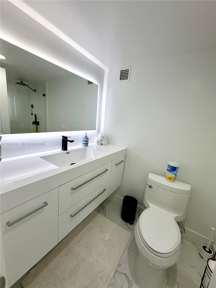 MALAGA TOWERS CONDO · #5A in Hallandale Beach - Photo 11