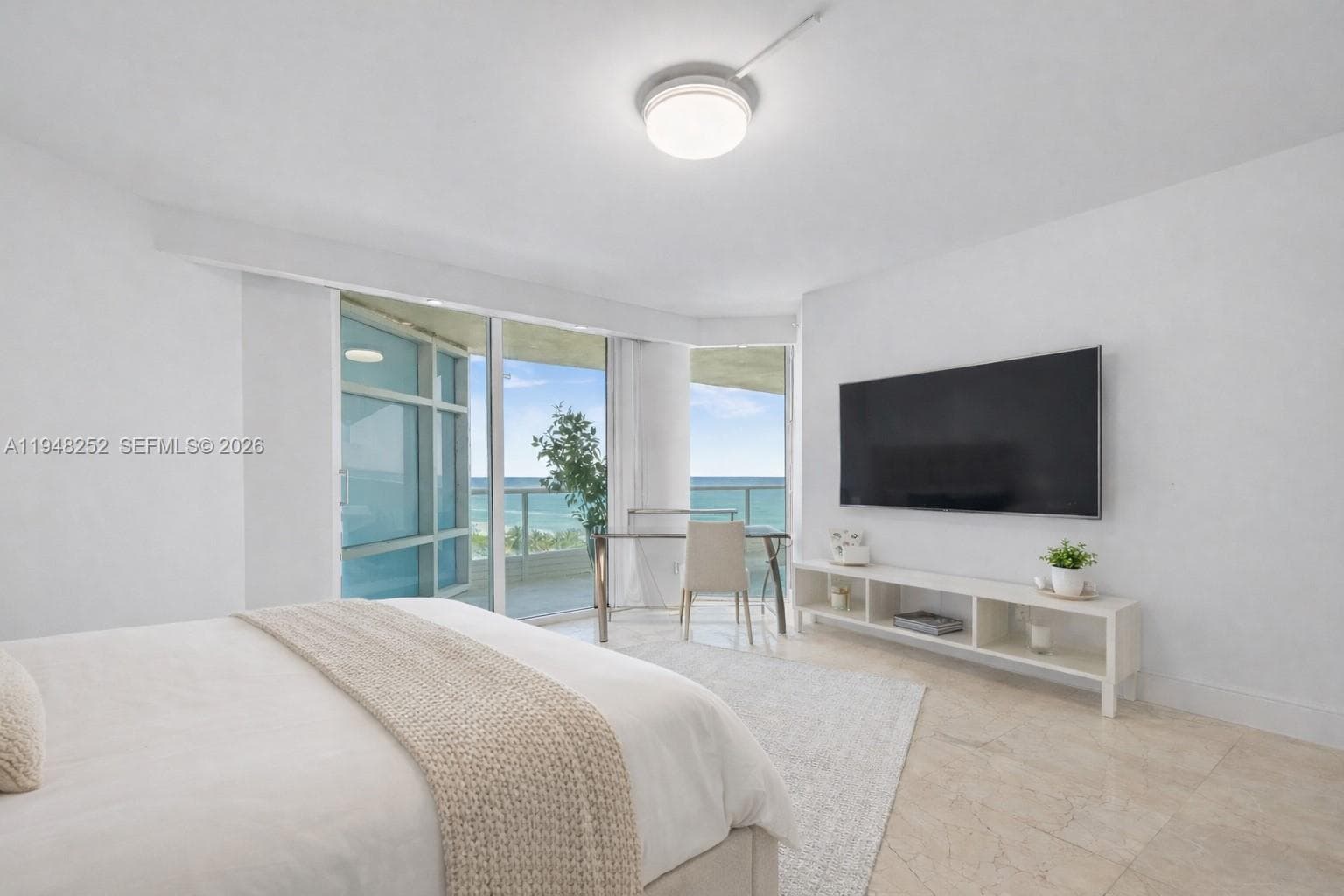 CAPOBELLA CONDO · #903 in Miami Beach - Photo 3