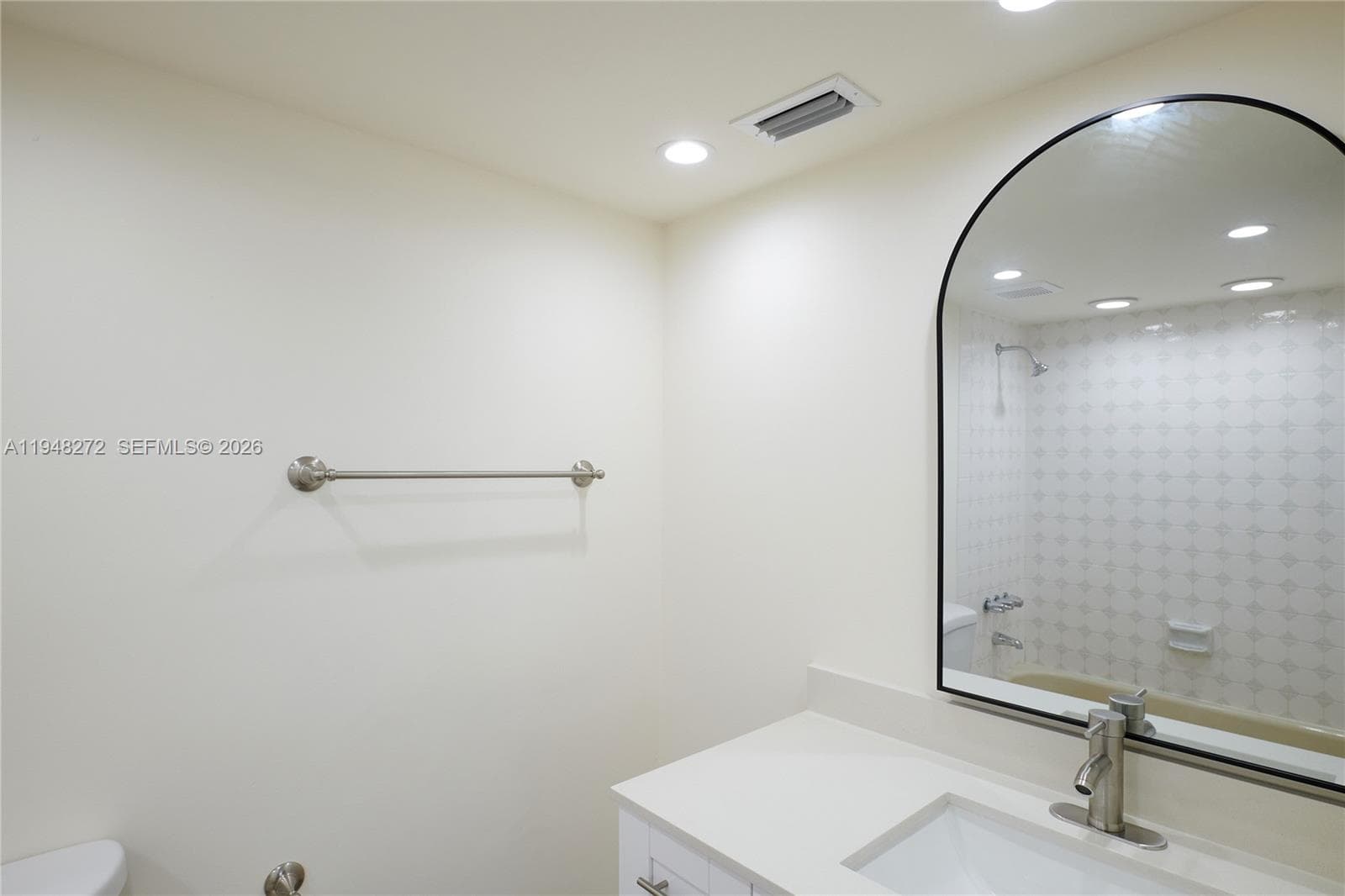 THE SURF CONDO · #304 in Miami Beach - Photo 19