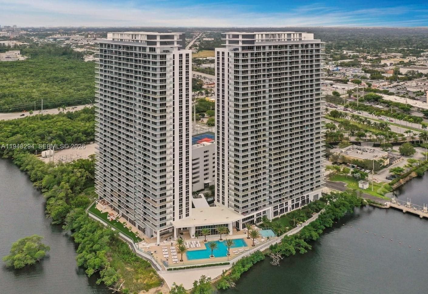 THE HARBOUR · #3005 in North Miami Beach - Photo 4