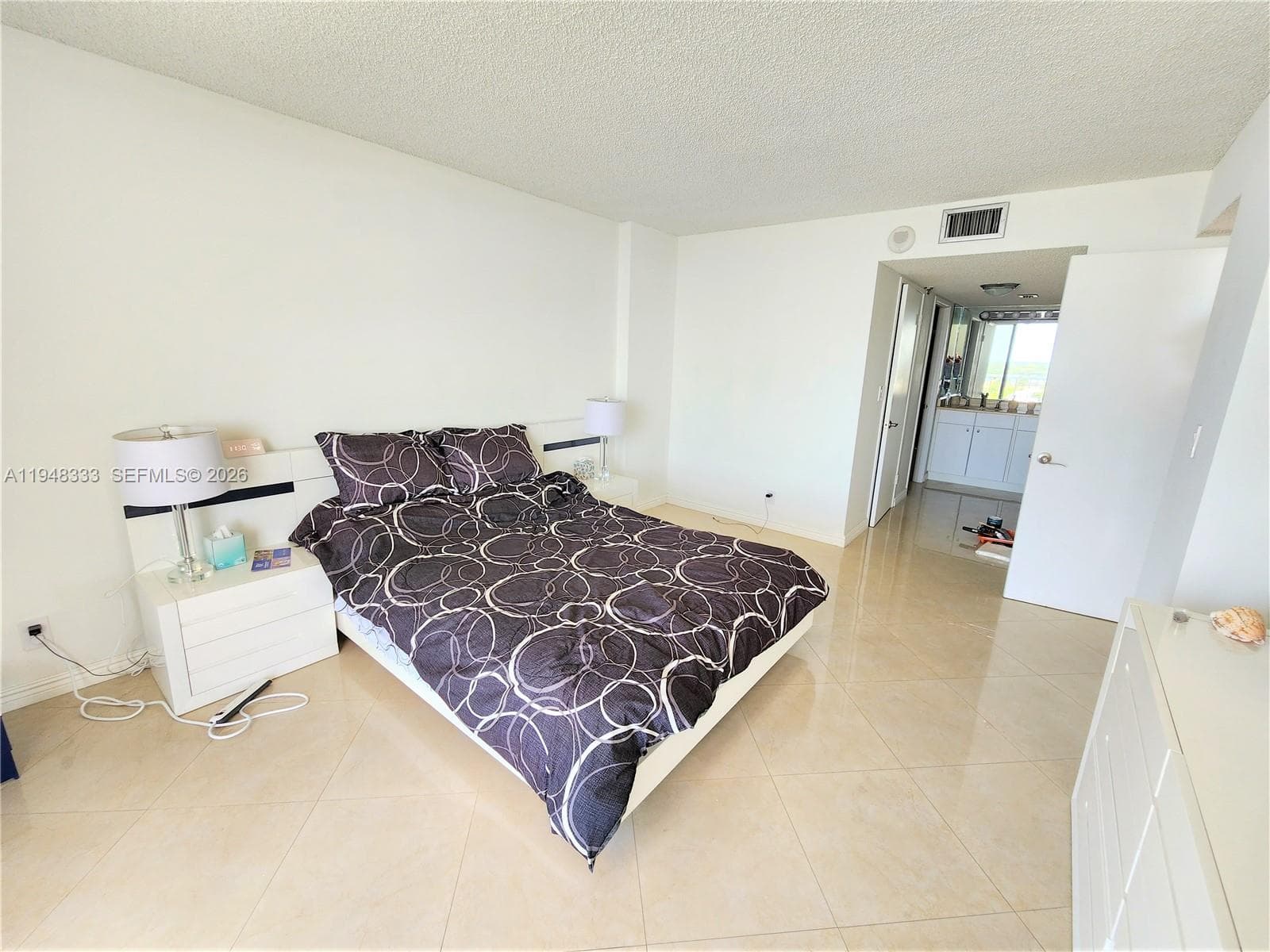 WINSTON TOWERS 700 CONDO · #1607 in Sunny Isles Beach - Photo 16