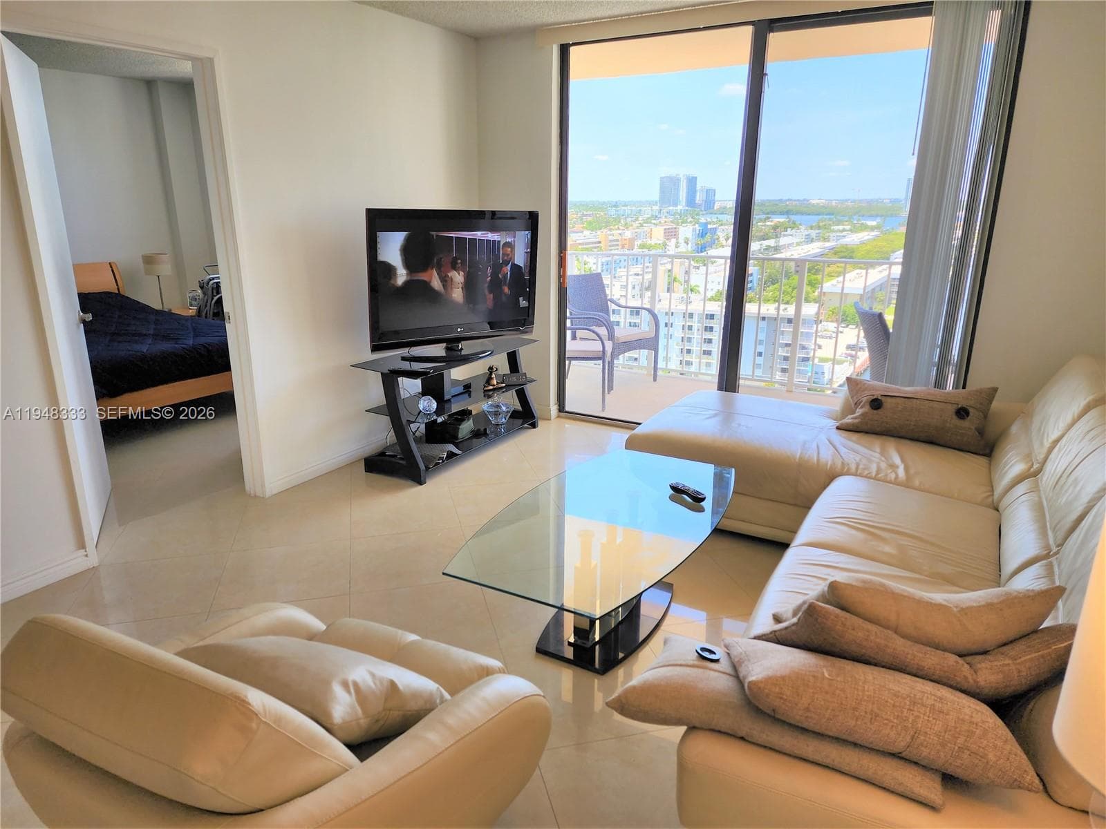 WINSTON TOWERS 700 CONDO · #1607 in Sunny Isles Beach - Photo 3