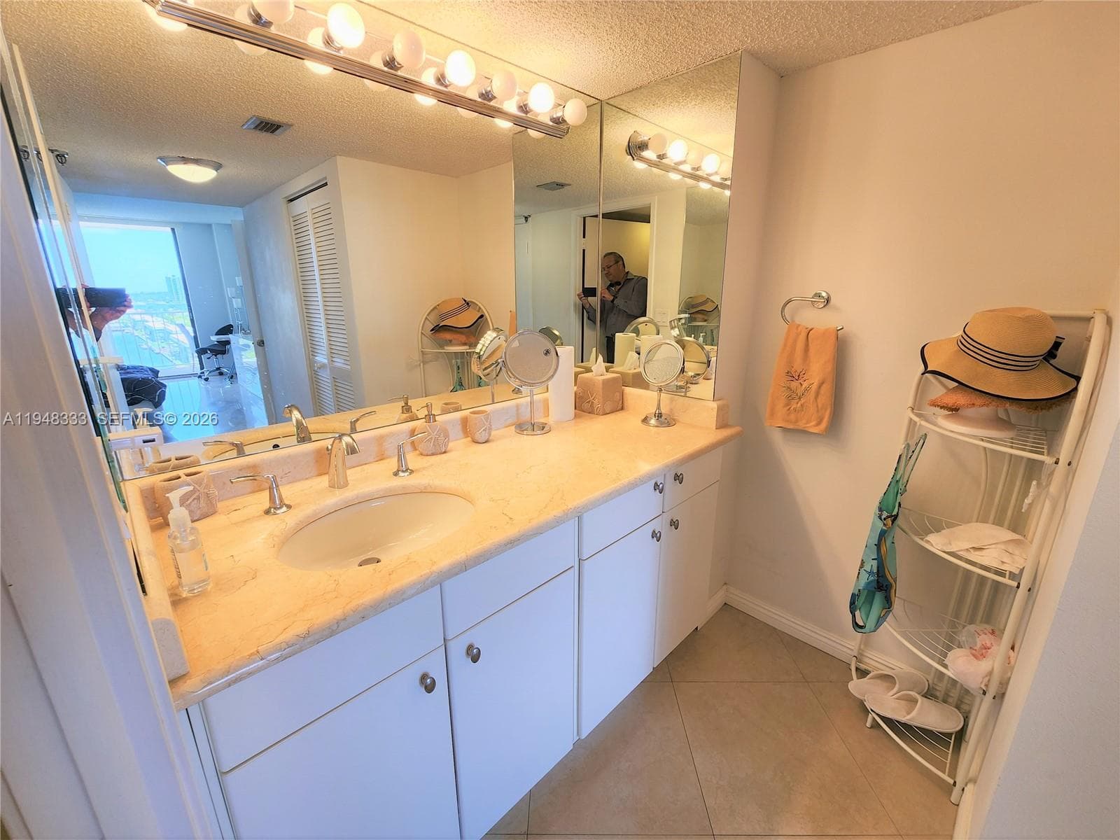 WINSTON TOWERS 700 CONDO · #1607 in Sunny Isles Beach - Photo 24