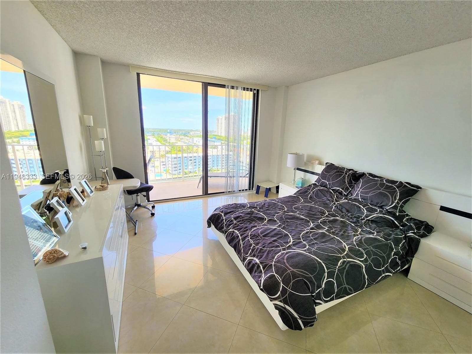 WINSTON TOWERS 700 CONDO · #1607 in Sunny Isles Beach - Photo 15