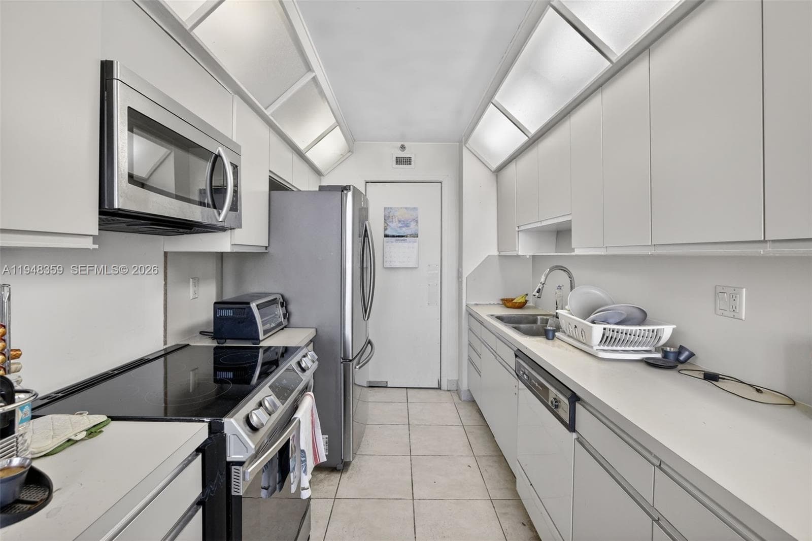 TURNBERRY TOWER · #8L in Aventura - Photo 16
