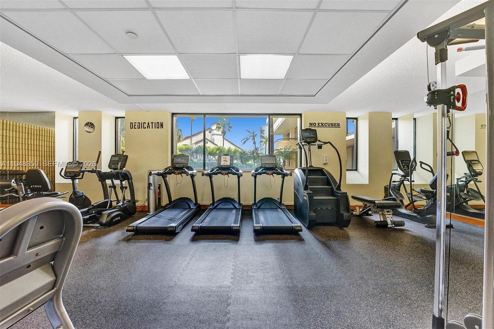 TURNBERRY TOWER · #8L in Aventura - Photo 53