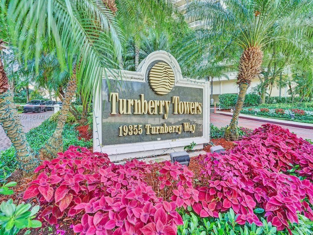 TURNBERRY TOWER · #8L in Aventura - Photo 49