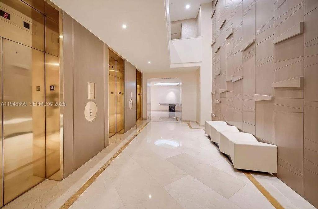 TURNBERRY TOWER · #8L in Aventura - Photo 48