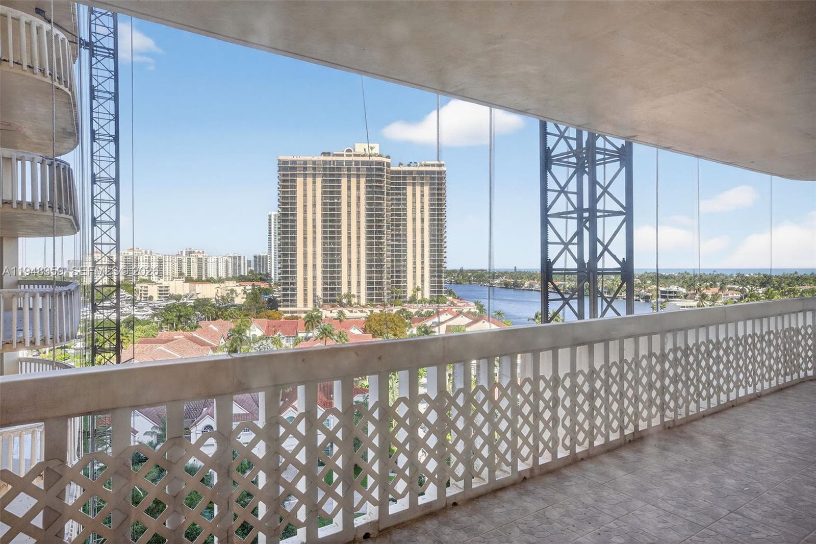 TURNBERRY TOWER · #8L in Aventura - Photo 40