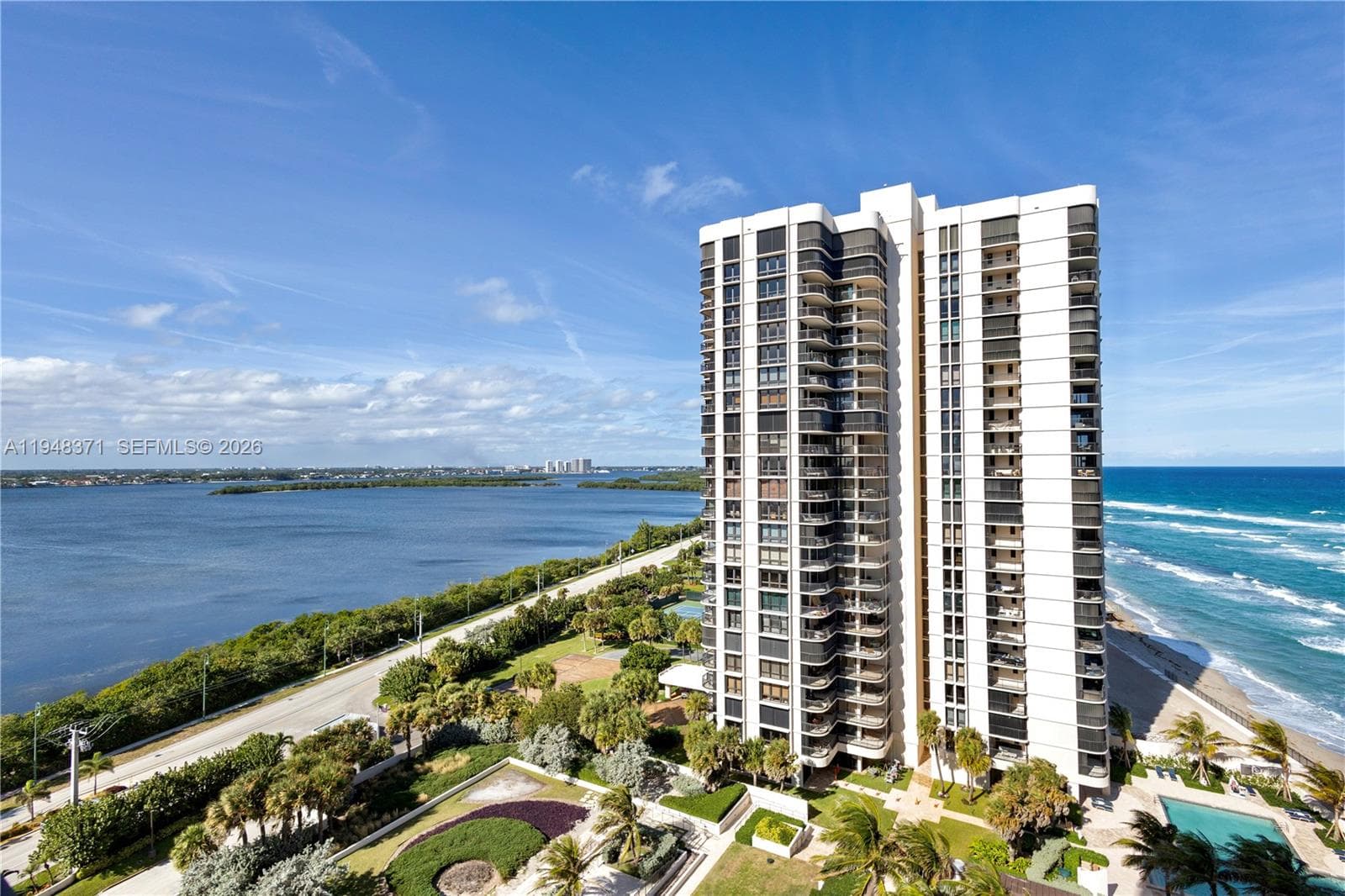 Eastpointe I · #15G in Singer Island - Photo 30