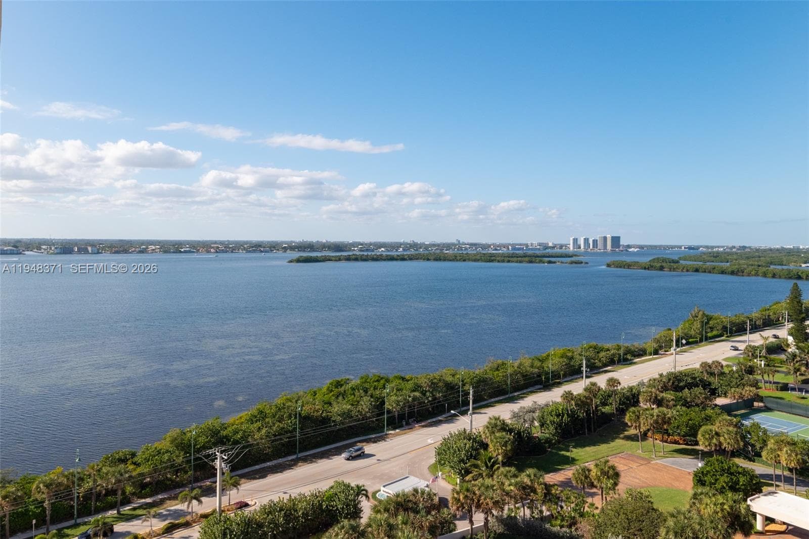 Eastpointe I · #15G in Singer Island - Photo 4