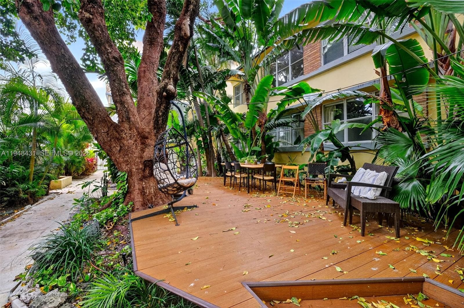 Charming community deck area!