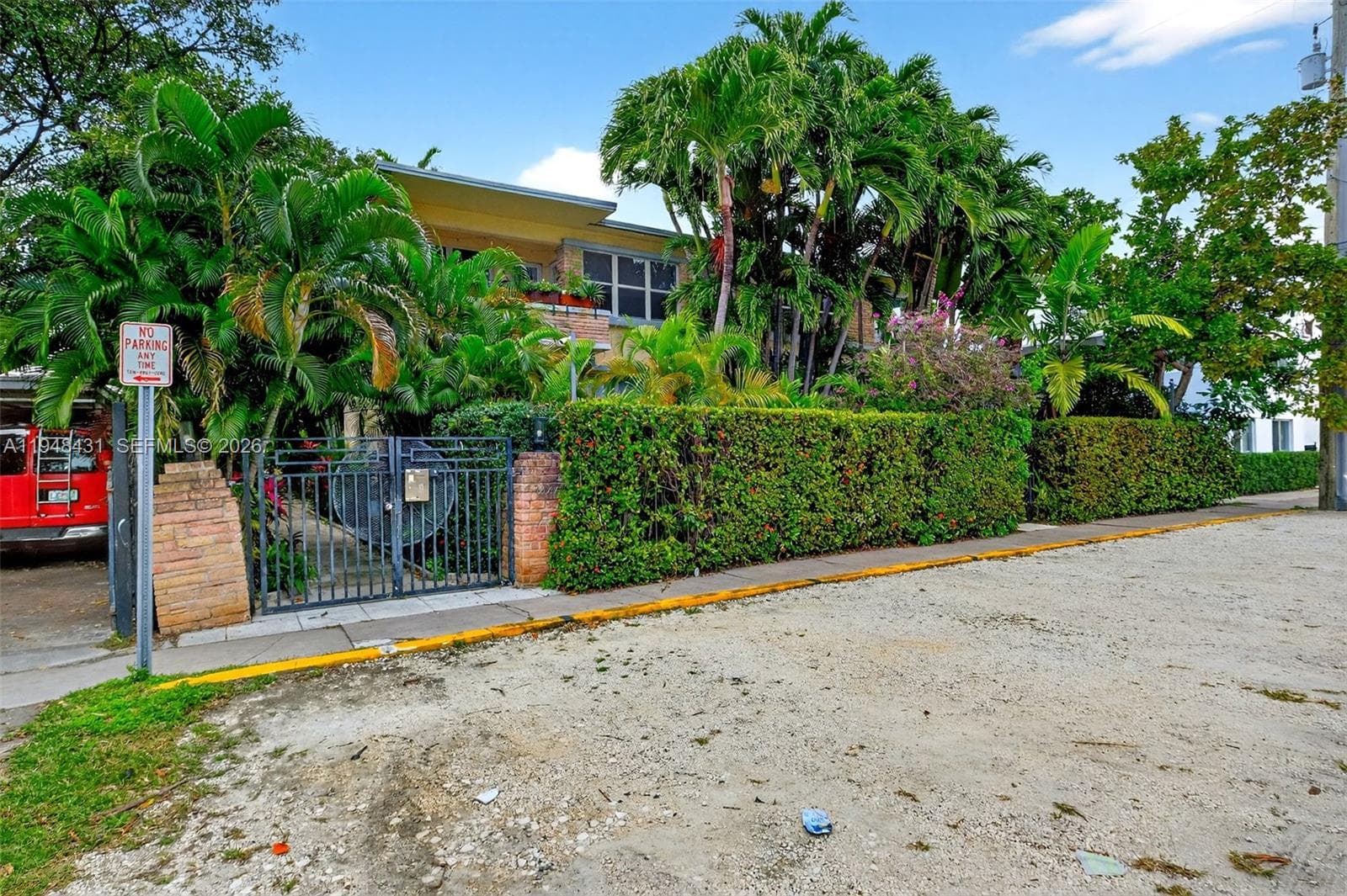 Zone 3 residential 24 hour parking in front of building