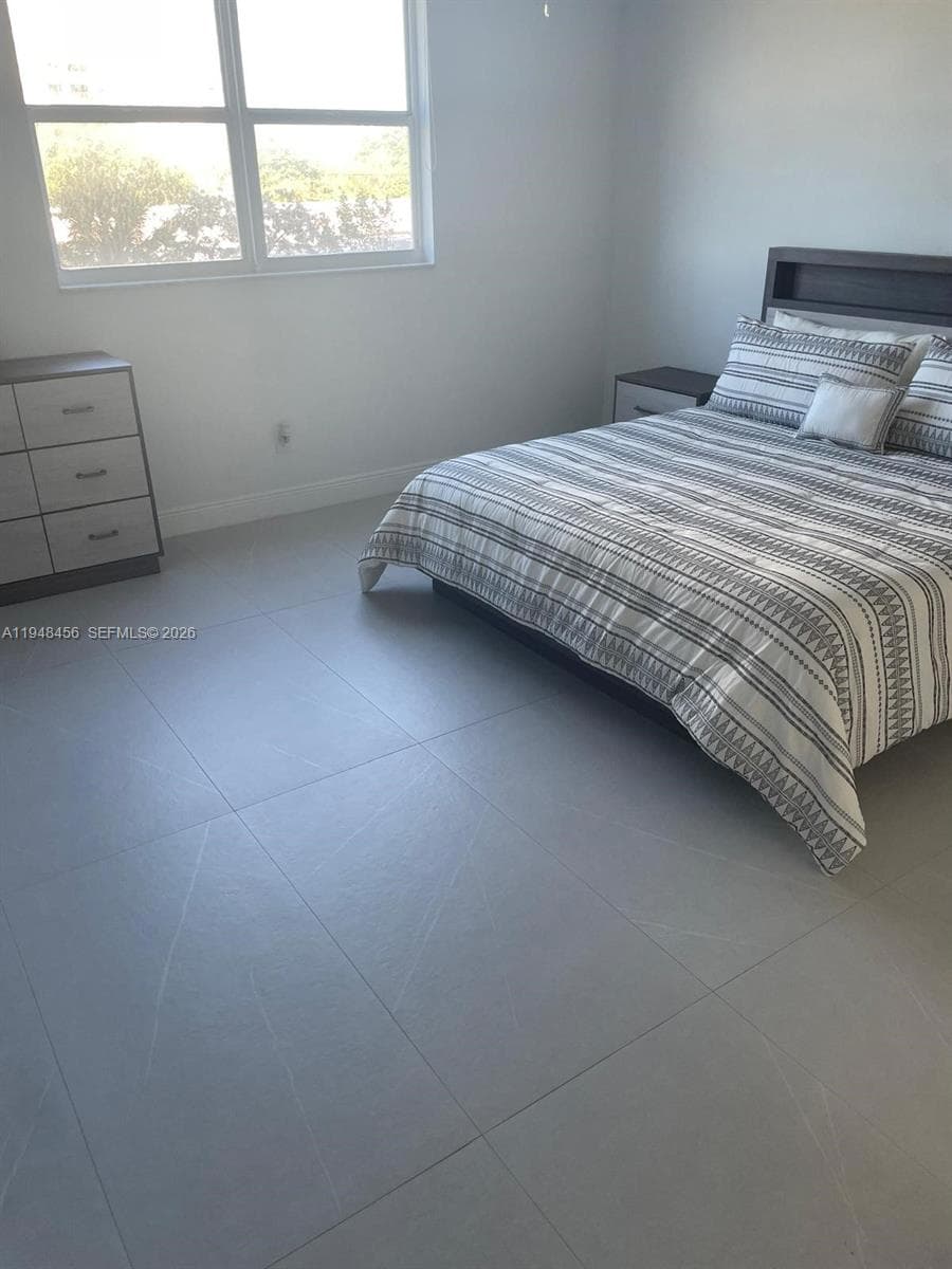 STRATFORD TOWERS · #302 in Hollywood - Photo 7