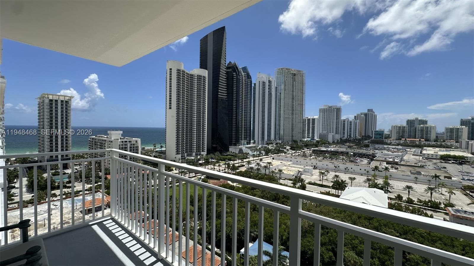 Winston Towers 600 · #1909 in Sunny Isles Beach - Photo 23