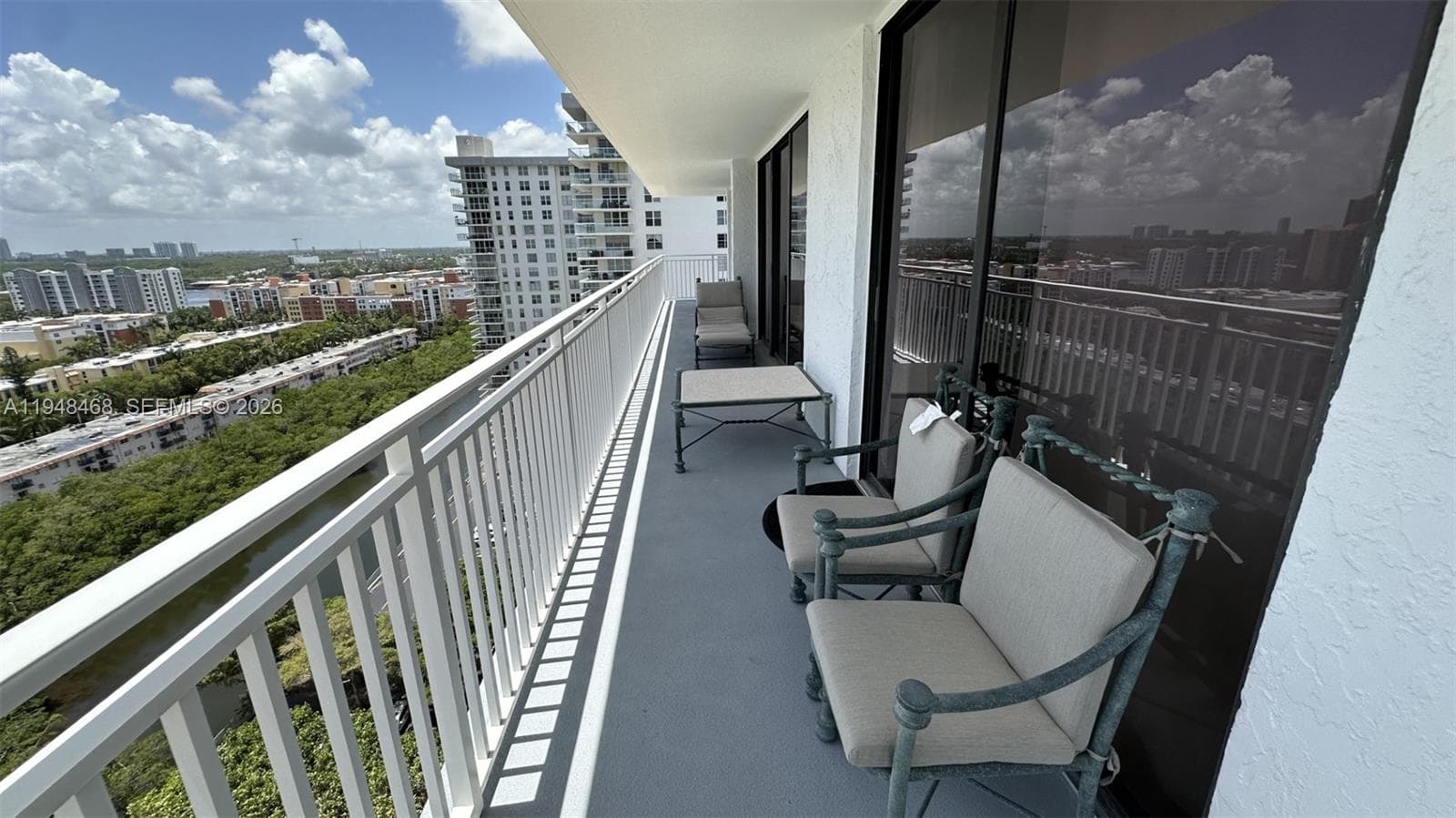 Winston Towers 600 · #1909 in Sunny Isles Beach - Photo 27
