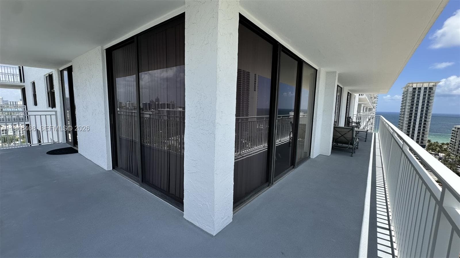 Winston Towers 600 · #1909 in Sunny Isles Beach - Photo 2