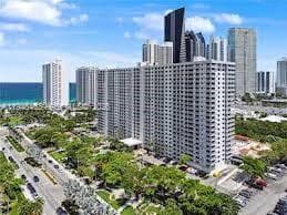 Winston Towers 600 · #1909 in Sunny Isles Beach - Photo 36