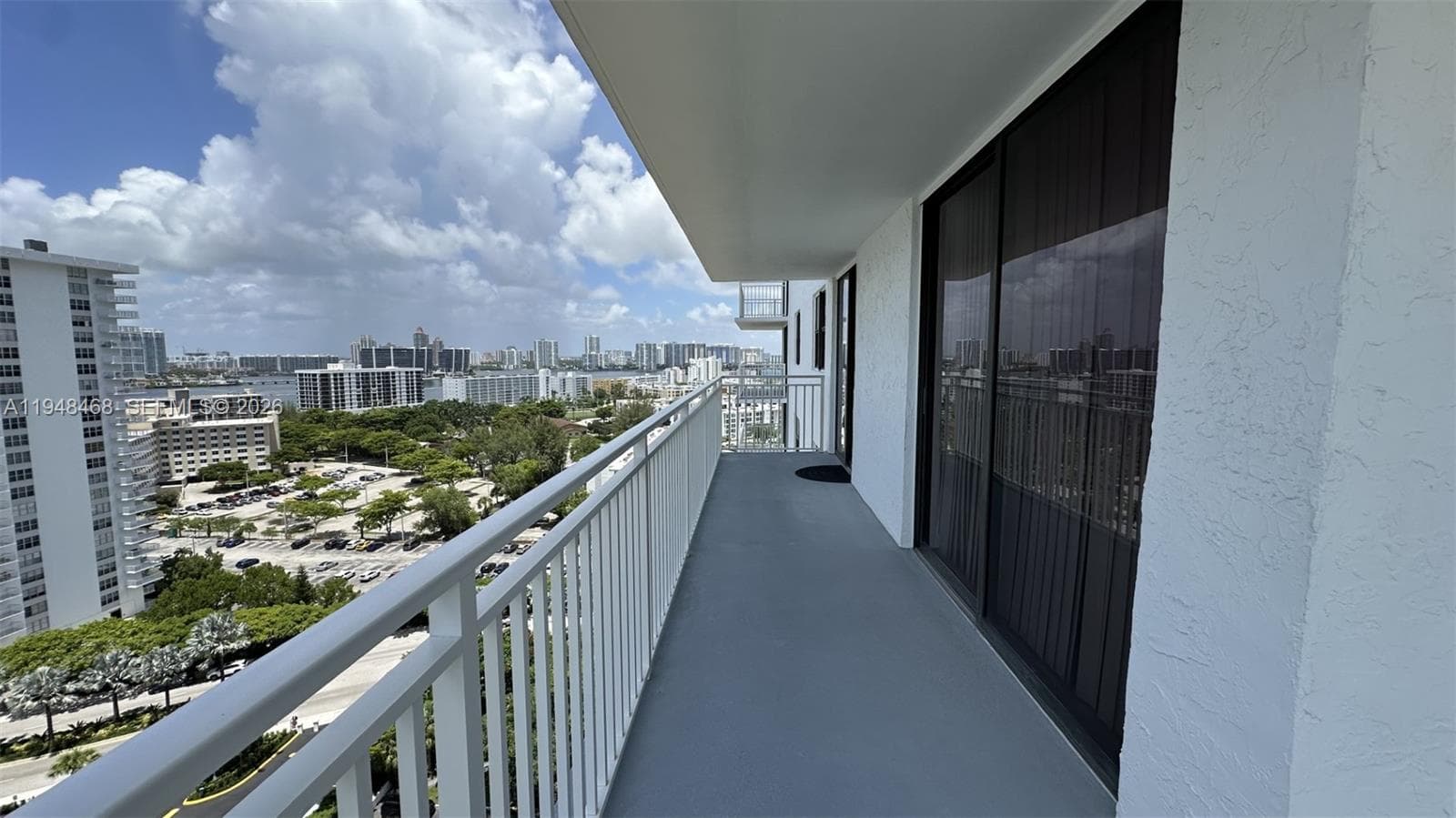 Winston Towers 600 · #1909 in Sunny Isles Beach - Photo 28