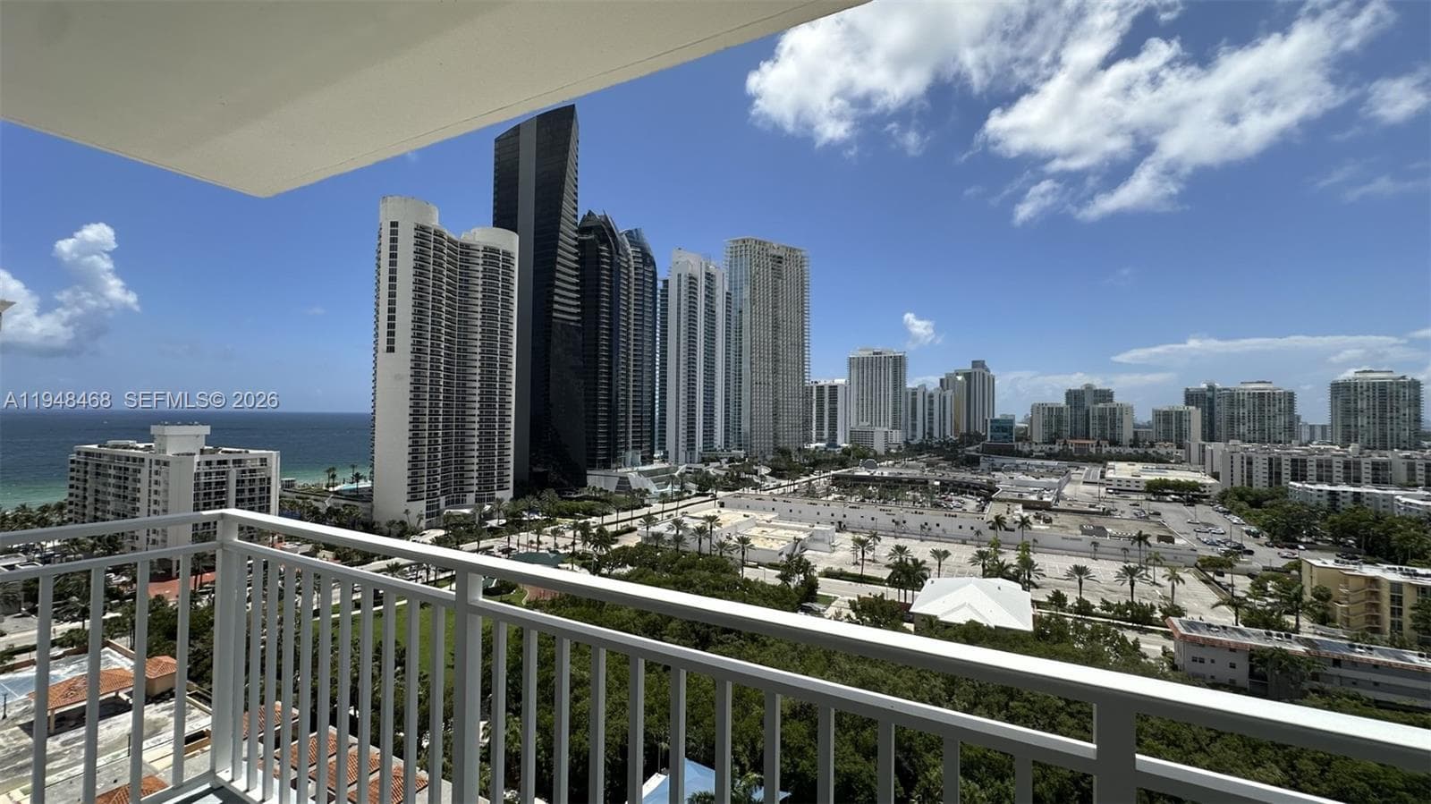 Winston Towers 600 · #1909 in Sunny Isles Beach - Photo 24