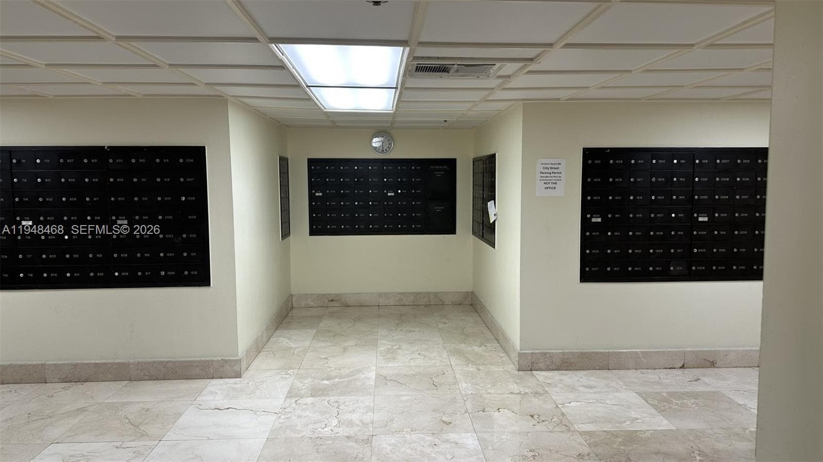 Winston Towers 600 · #1909 in Sunny Isles Beach - Photo 33