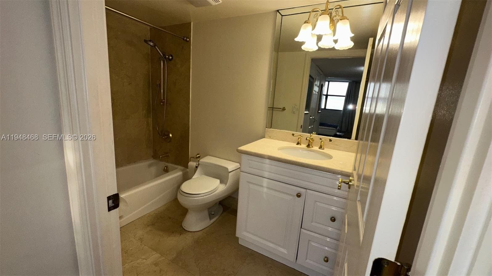 Winston Towers 600 · #1909 in Sunny Isles Beach - Photo 18