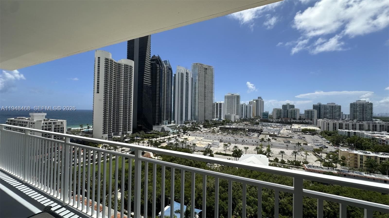 Winston Towers 600 · #1909 in Sunny Isles Beach - Photo 25