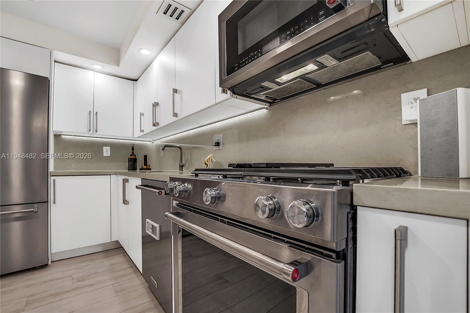 Parker Plaza · #410 in Hallandale Beach - Photo 32