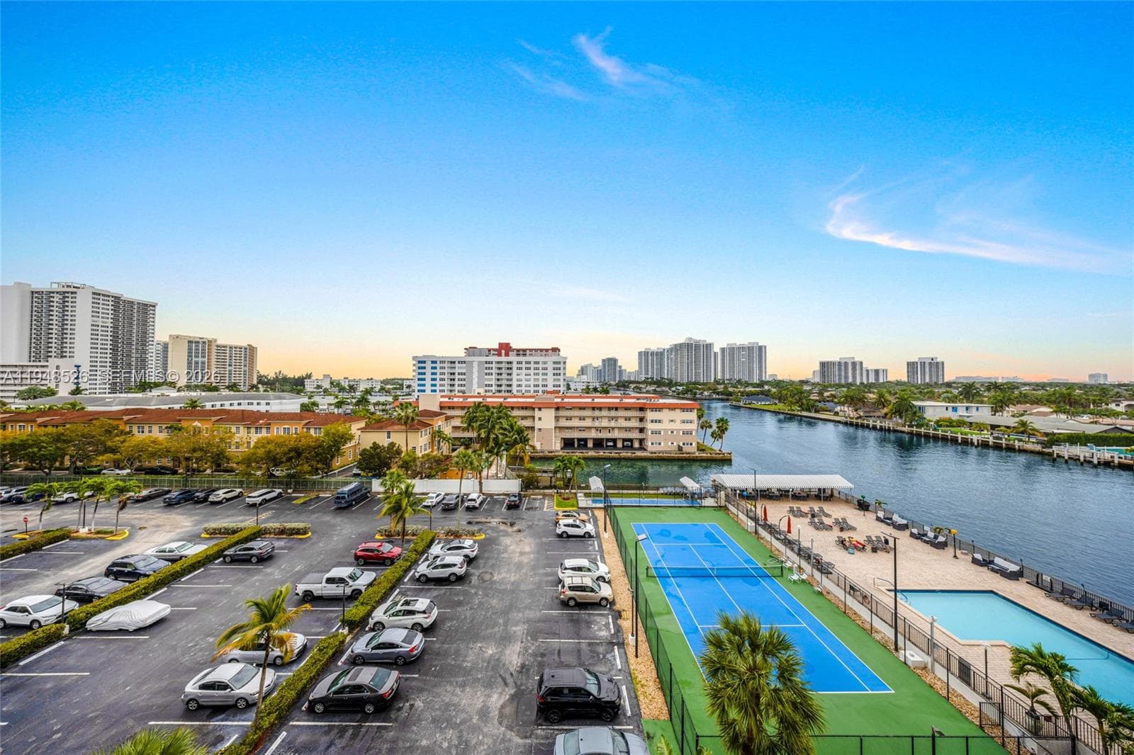 AVANT GARDE CONDO · #706 in Hallandale Beach - Photo 26