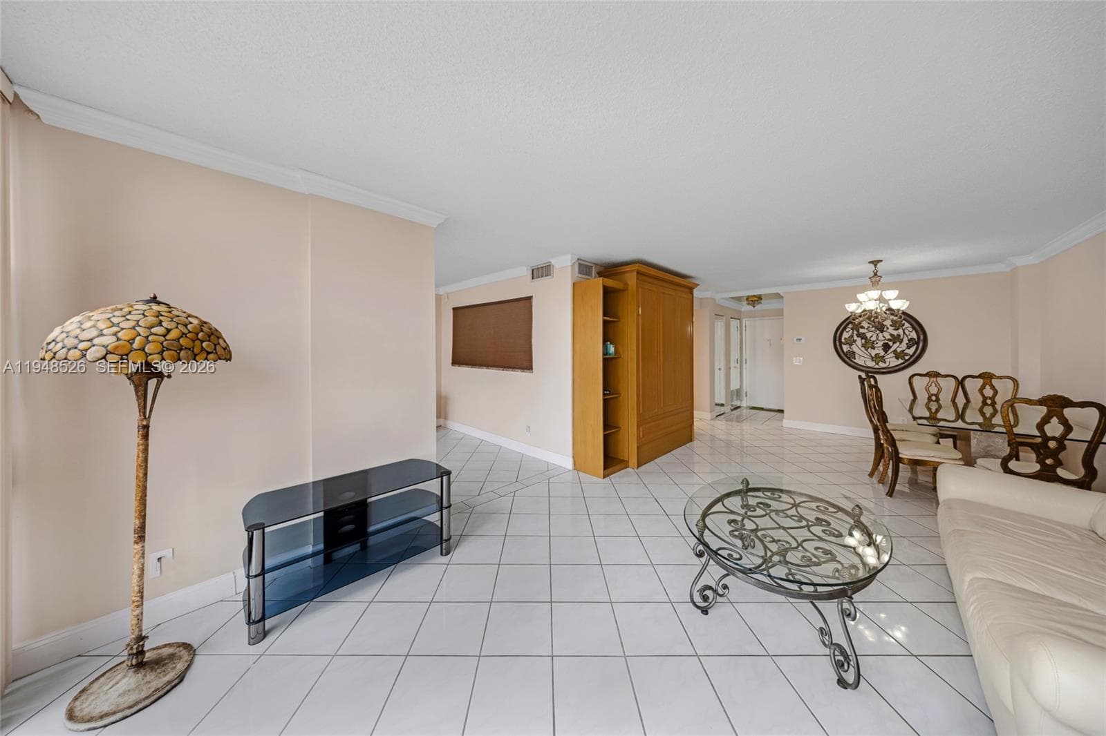 AVANT GARDE CONDO · #706 in Hallandale Beach - Photo 3