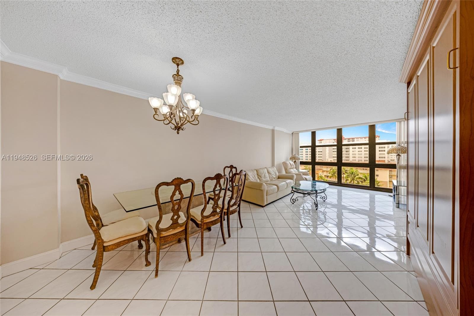 AVANT GARDE CONDO · #706 in Hallandale Beach - Photo 5