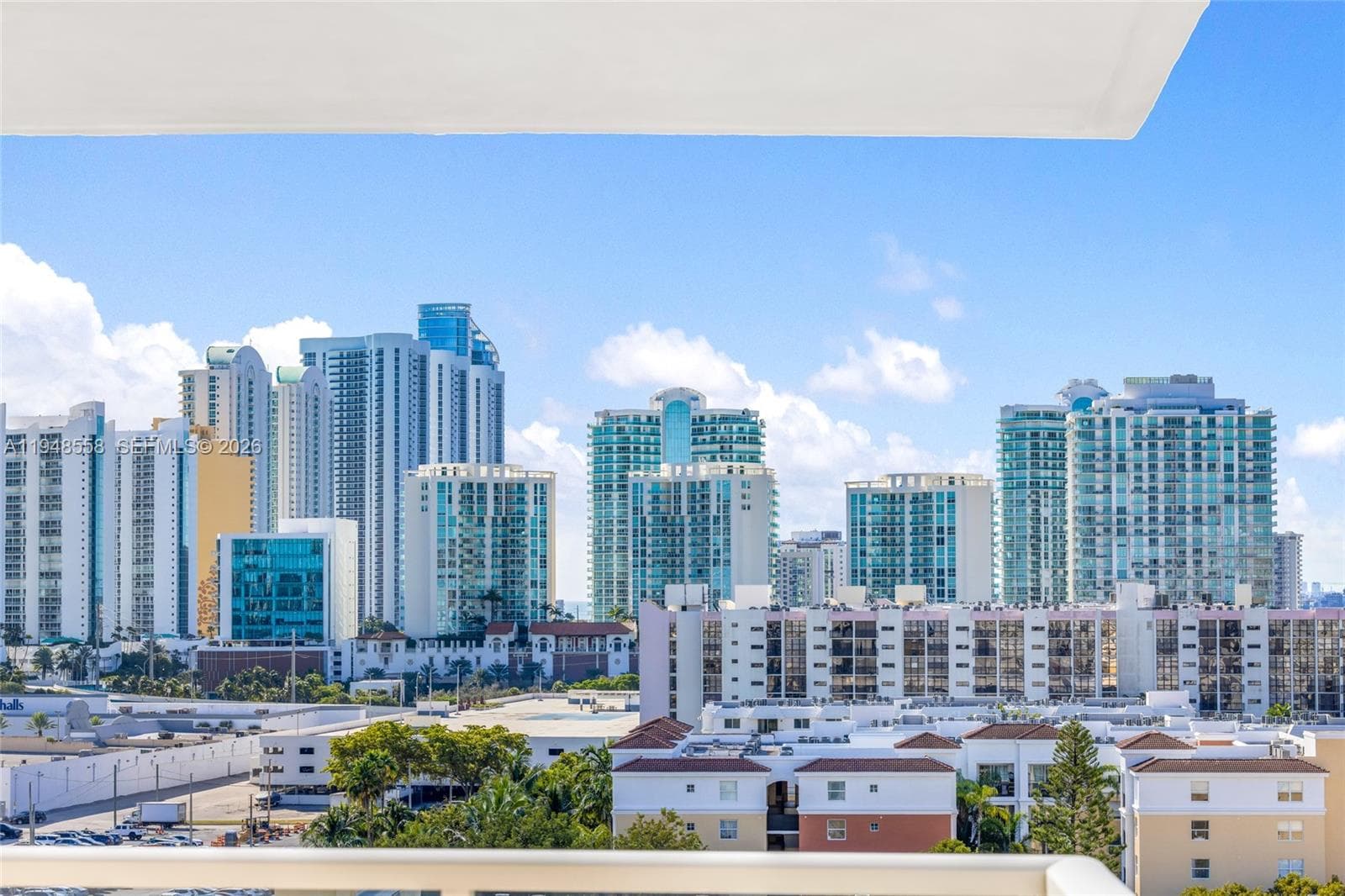 WINSTON TOWER 300 CONDO · #1218 in Sunny Isles Beach - Photo 27