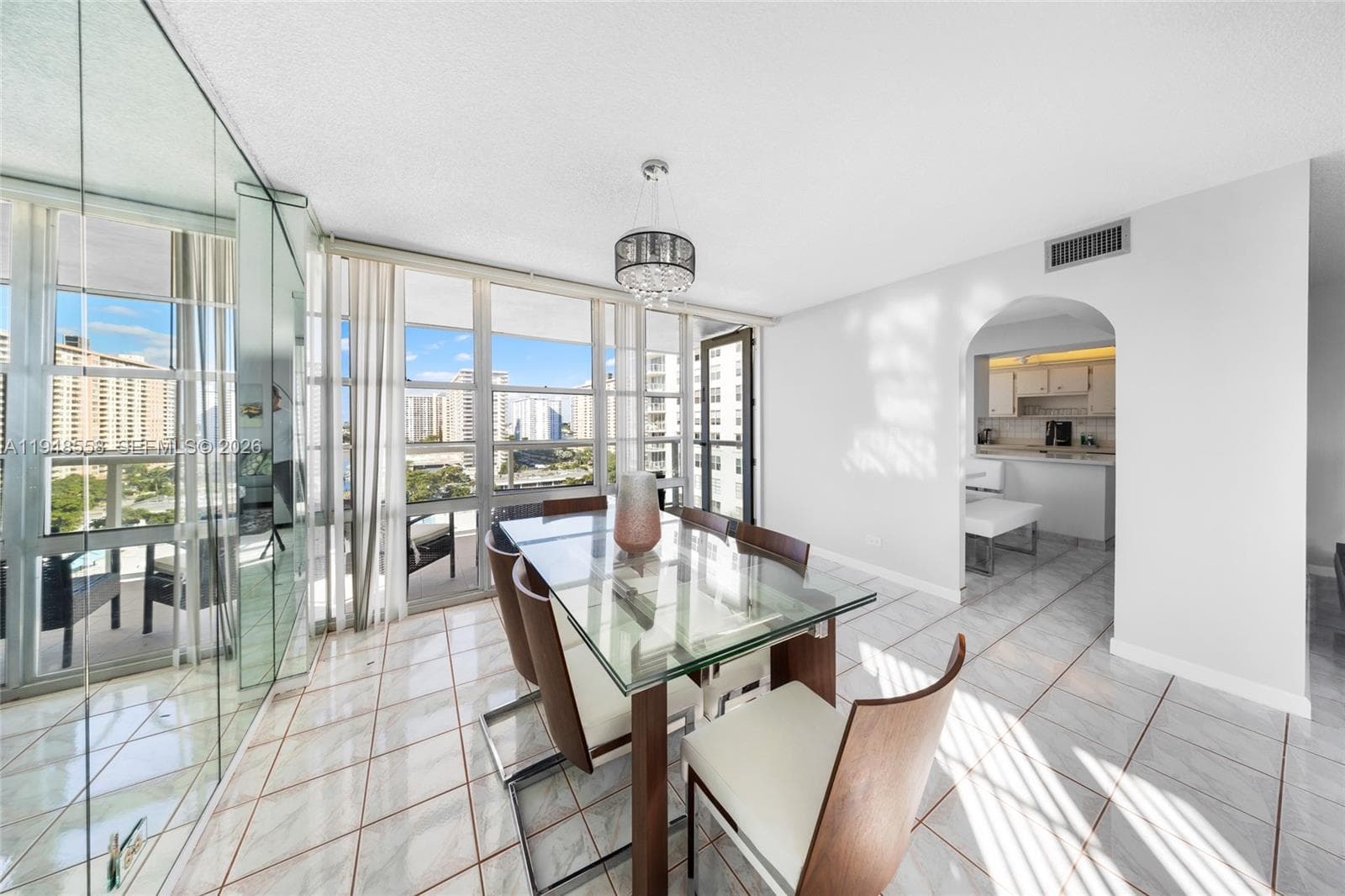 WINSTON TOWER 300 CONDO · #1218 in Sunny Isles Beach - Photo 9