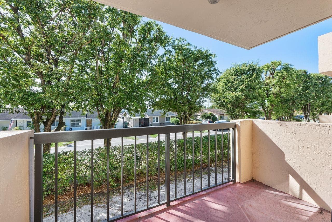 WESTCHESTER POINT CONDO · #223 in Miami - Photo 23