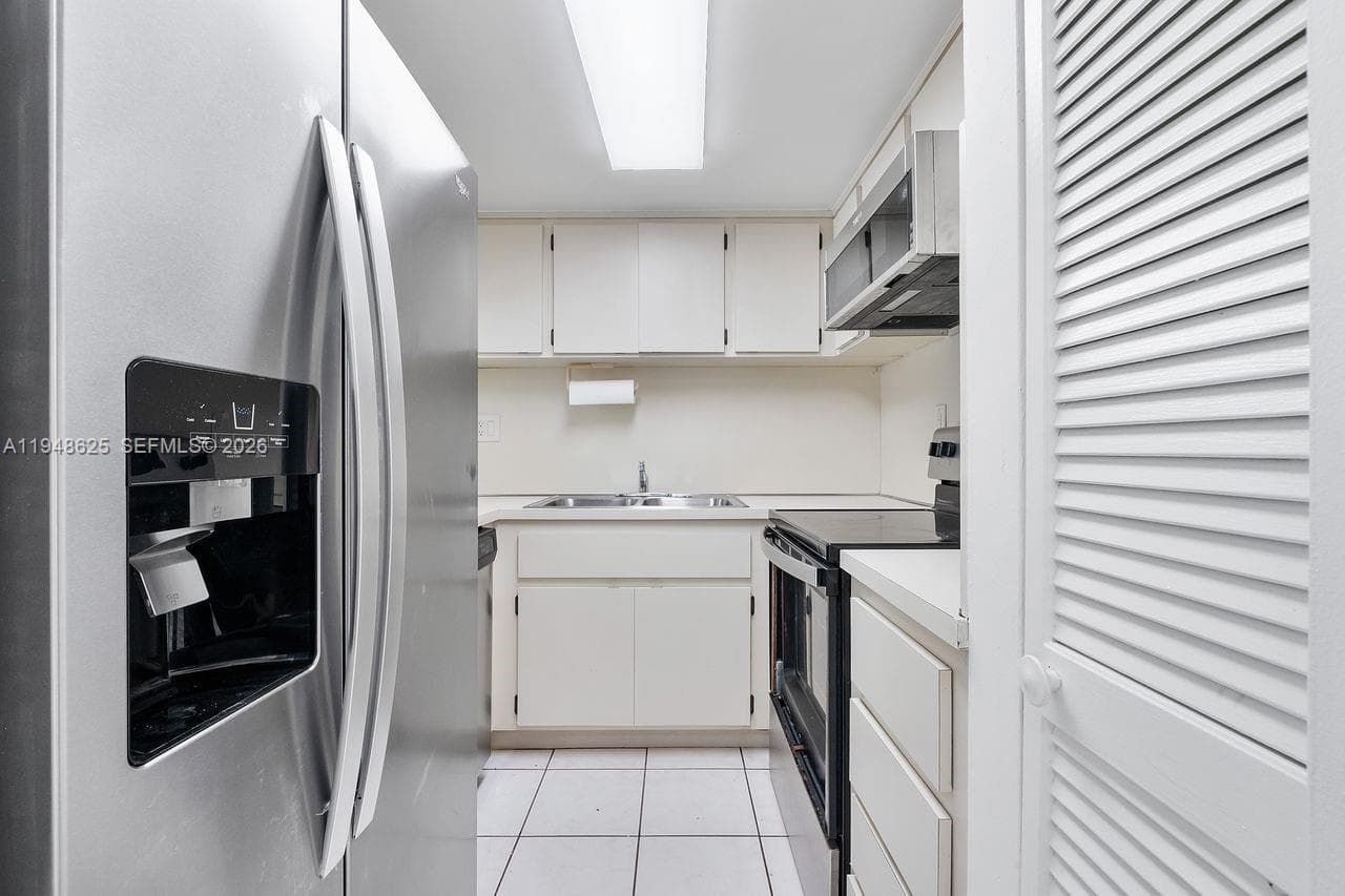 WESTCHESTER POINT CONDO · #223 in Miami - Photo 7